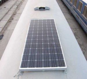 اولین واگن پست مجهز به سیستم سولار (Solar)