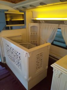 واگن رستوران ۵ ستاره زندگی